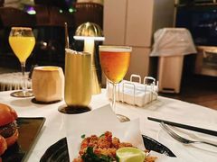 -OZONE 顶楼酒吧(香港丽思卡尔顿酒店)