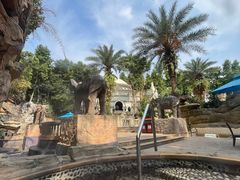 -海口观澜湖火山温泉谷