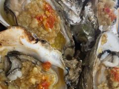 -蚝哥花姐湛江烤生蚝(美丽湾市场店)