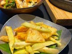 酸嘢青芒果-Ameigo梅果·云贵川bistro(长宁来福士店)