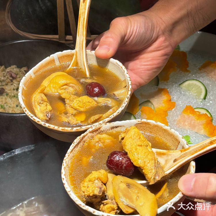 🇭🇰香港首家！吃完用一生去怀念菌菇火锅！！