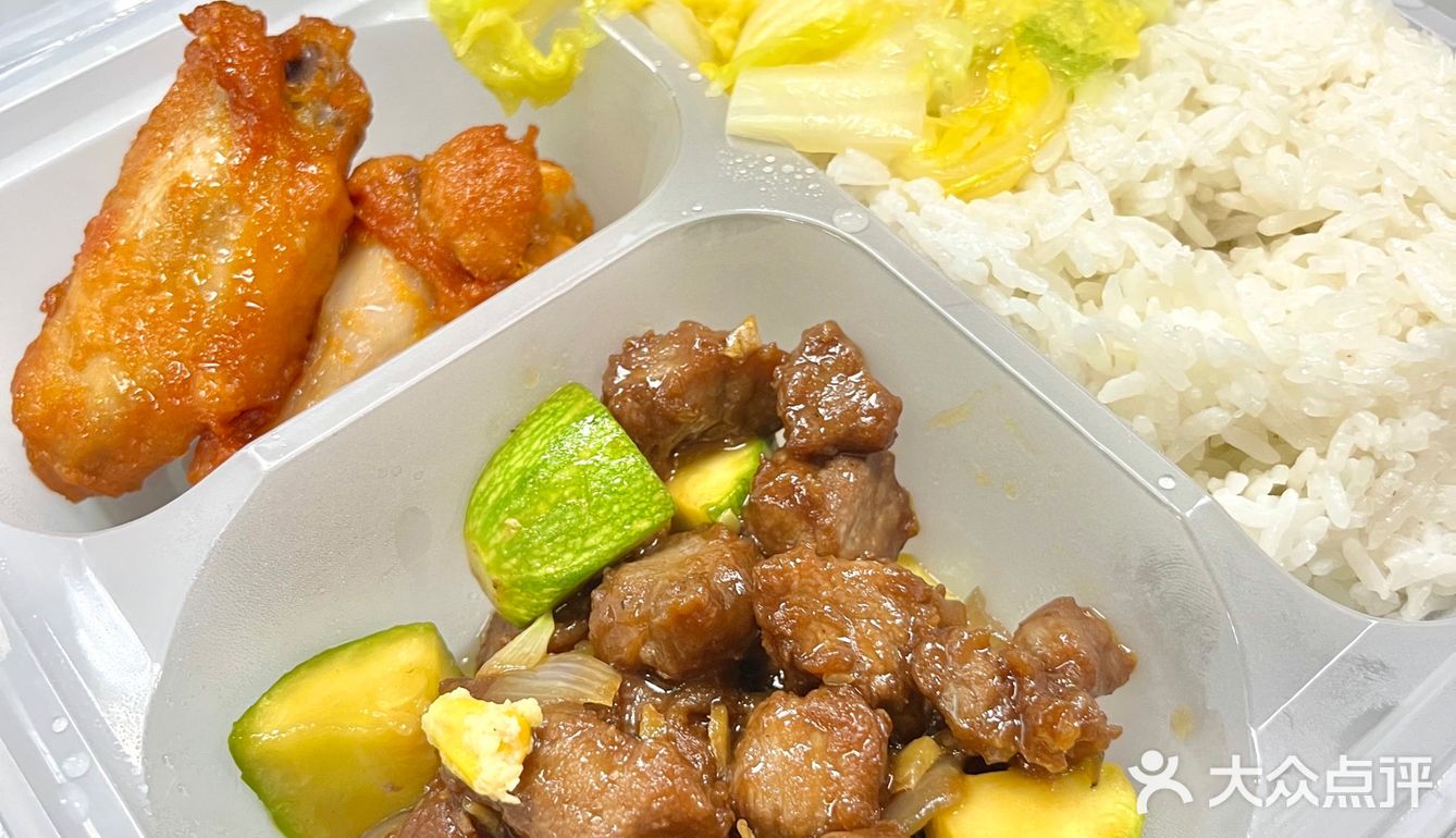 都城快餐，打工人的首选卫生饭堂