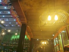 -香巴拉云南餐厅(华莱坞店)