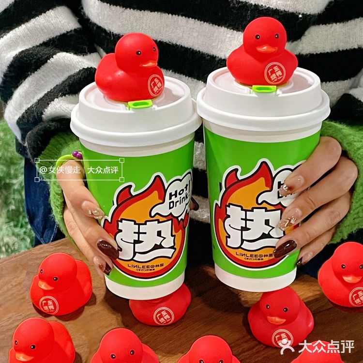 鸭子控们！这个“广东烧鸭”还真是热情似火鹅且！