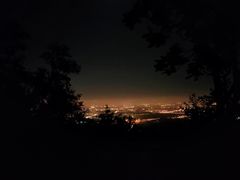 -鬼笑石后山停车场