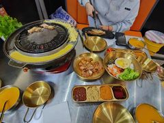 -胡悦里韩式烤肉(芝罘万达广场店)