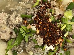 猪肉细米粉汤-榮泰米粉湯(Left Shop)