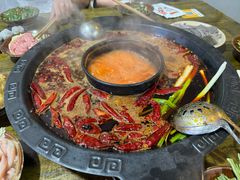 -黄潇洒老火锅(九眼桥宏济巷店)