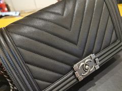 -爱革·奢品·鞋包·衣物·家居(金桥国际商业广场店)