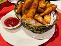 薯角-申德勒加油站餐厅(三里屯北小街店)