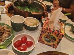 -润园四季椰子鸡火锅(卓越INTOWN店)
