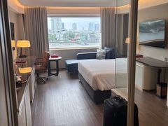 -曼谷湄南河畔华美达广场酒店