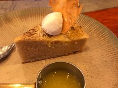 菠萝熔岩蛋糕-The Rug Cafe(王府中环店)