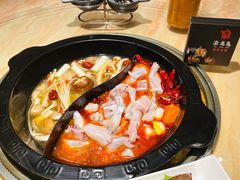 -九牧鱻·渝老鬼重庆火锅(人民路店)