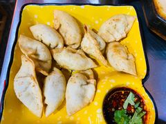 -阿昌白族石板烧·菌锅(大理古城店)