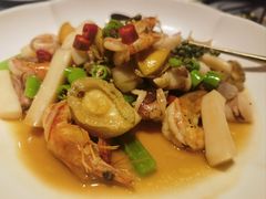 柠檬酸辣烹活虾-甄御•海鲜新青岛菜(麦岛店)