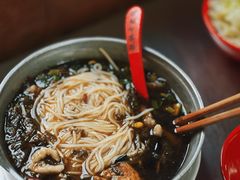 酸菜滑肉米粉-铁锅哥米线