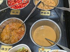 -粤潮牛肉火锅店(江南大道店)