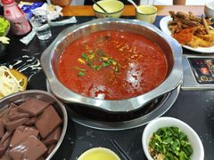 -黄利砖万峰林布依特色酸笋牛肉馆
