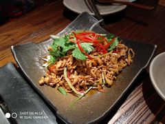 -老牌坊云南鱼豆花火锅(嵩山店)