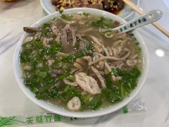 肚肠肝汤-清真喜兰老丁羊汤特色小吃