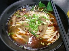 -丽影重庆小面(定西路店)