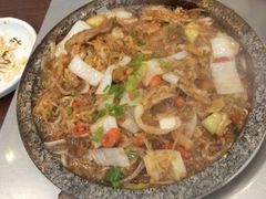石板五花肉煎酸菜-敏丁拌饭(中街总店)