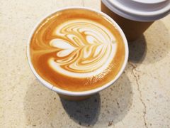 热的咖啡拿铁-% Arabica(京都东山店)