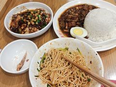 -蓉李记成都名小吃(武汉菱角湖万达店)