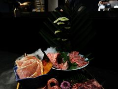 -铭牛烧肉·和牛海鲜自助(高新月牙湖店)