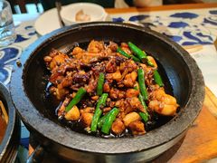 酱爆石锅蛙-绿茶餐厅(王府井永宁门店)