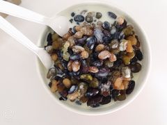 鲜奶蜜豆冰-美肴冰品·汉堡·牛腩饭(总店)