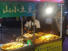 -正宁路小吃夜市