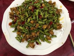 -鑫渔港海鲜本地菜·山海关浑锅(东戴河店)