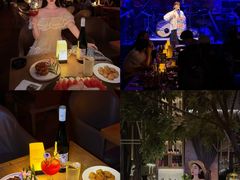 -FOUR PLAY BAR