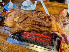 烤羊腿-柿子树炭烤羊腿(金台路店)