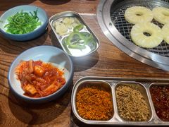 -明洞阿姨·韩式酱蟹烤肉·创意料理(三元桥店)