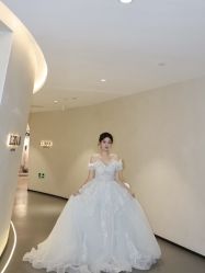 -城市花园婚纱摄影