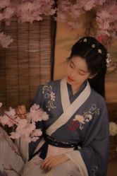 -汉仪华裳汉服馆(打浦桥店)