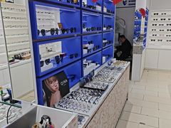 -美式眼镜·授权蔡司.依视路.尼康.豪雅.明月(南翔印象城店)
