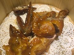 -临界音乐酒馆·小龙虾·江湖菜(华熙LIVE·鱼洞店)