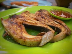 -明记烧鱼美味店