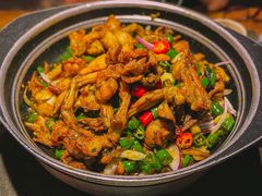 青椒紫苏味-蛙小侠·沸腾砂锅(南山欢乐颂店)