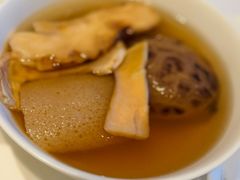 松茸花菇炖菌皇汤-金轩中餐厅 Jin Xuan(浦东丽思卡尔顿酒店)