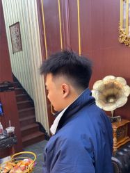 -绅仕門男士理发馆