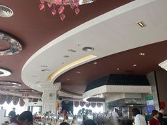 -荣誉国际酒店-云顶旋转餐厅