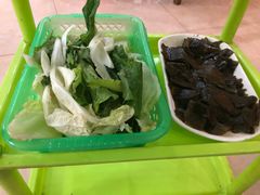 -15年老字号鑫鑫猪肚鸡·椰子鸡海南火锅(兴隆华侨农场店)