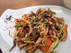 -小厨子私房菜·云南美食店