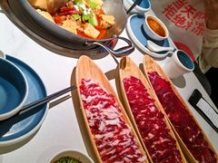 -左庭右院鲜牛肉火锅(金山万达店)