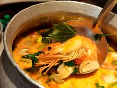 -大头虾越式风味餐厅(光明广场店)